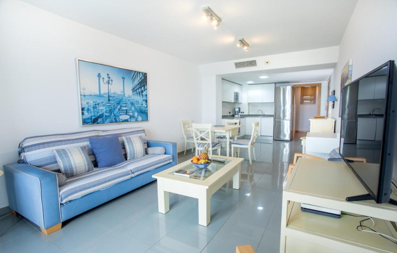 Great Balcony Over Blue Sea By Canariasgetaway Ferienhaus